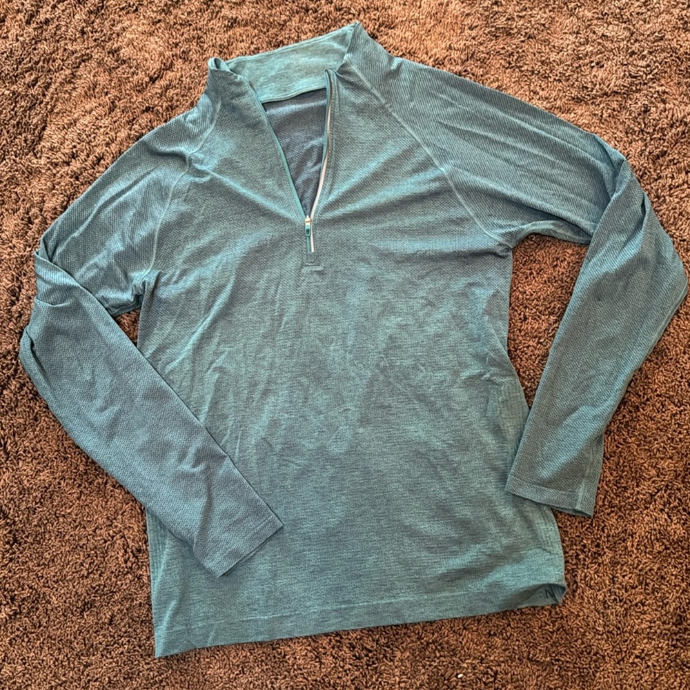 Lululemon long sleeve metal vent tech half zip